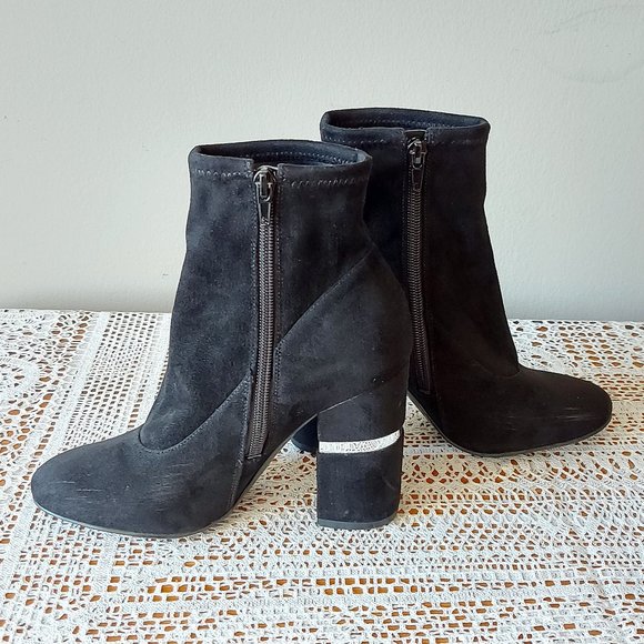 Marc Fisher Booties Size 6 Black Suede Block Heel Goth Boho Paisley Ankle Boots - Picture 8 of 12